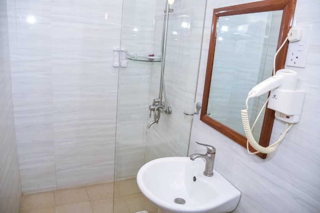 Red Sun Lodge Kokoni Ngambo Εξωτερικό φωτογραφία