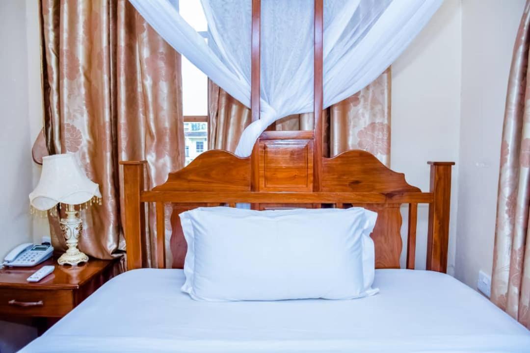 Red Sun Lodge Kokoni Ngambo Εξωτερικό φωτογραφία
